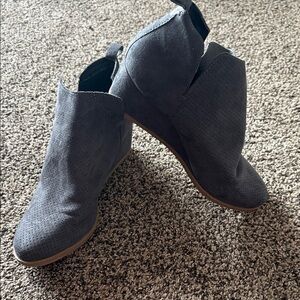 Elegant DV8 Grey Ankle Booties